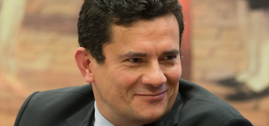 Moro ganha prêmio ʹPessoa do Anoʹ pela Câmara de Comércio Brasil - EUA