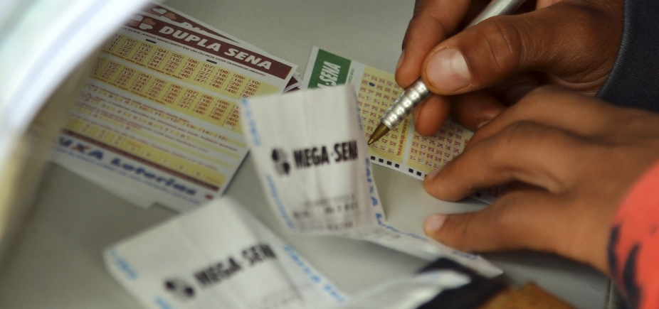 Mega-Sena: sorteio nesta terça-feira pode pagar prêmio de R$ 56 milhões 