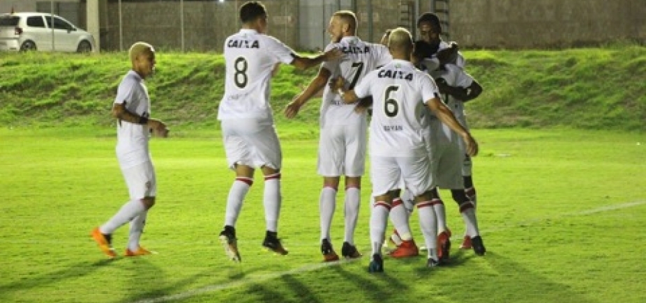 Vitória vence o Globo pela Copa do Brasil com dois gols de Denilson