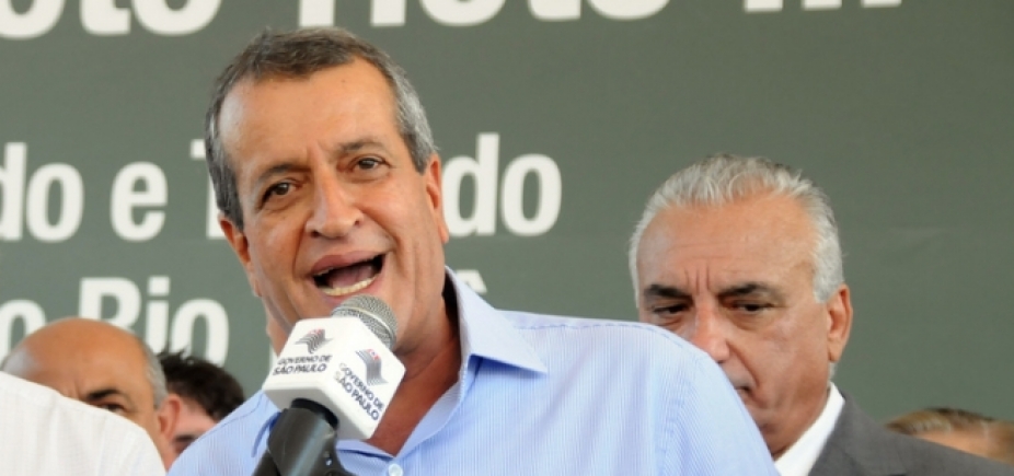 Temer se reúne com Valdemar Costa Neto para discutir cargos para o PR
