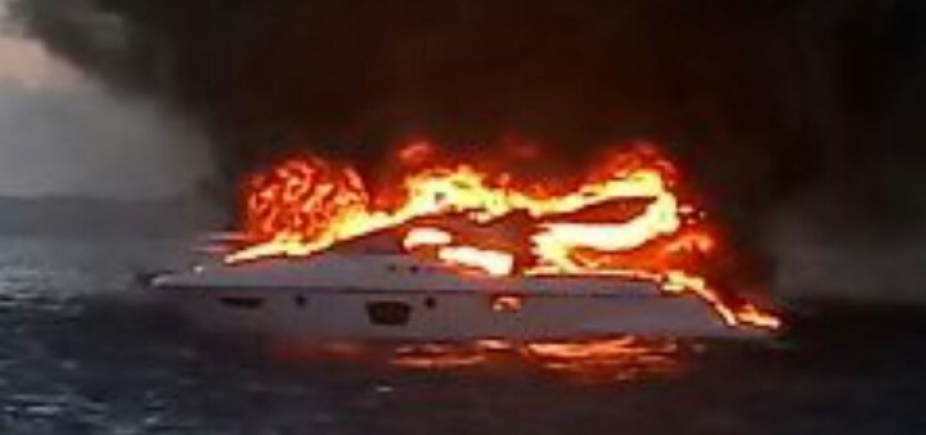 Vítimas são resgatadas após incêndio na Baía de Todos os Santos; veja vídeo