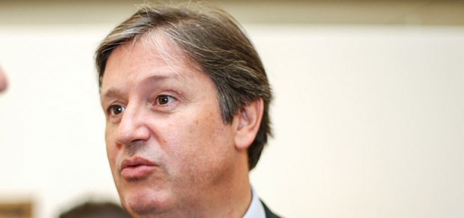 Mulher de Rocha Loures volta a trabalhar no governo 