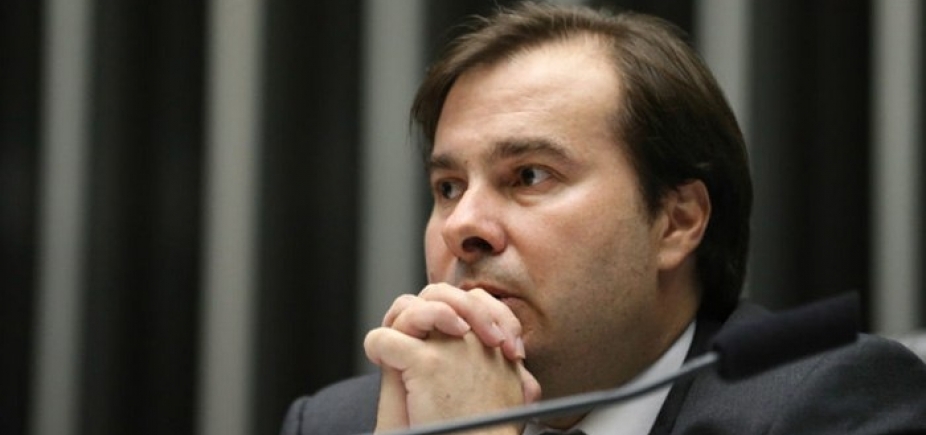 Intervenção no Rio pode atrapalhar reforma da Previdência, diz Maia 