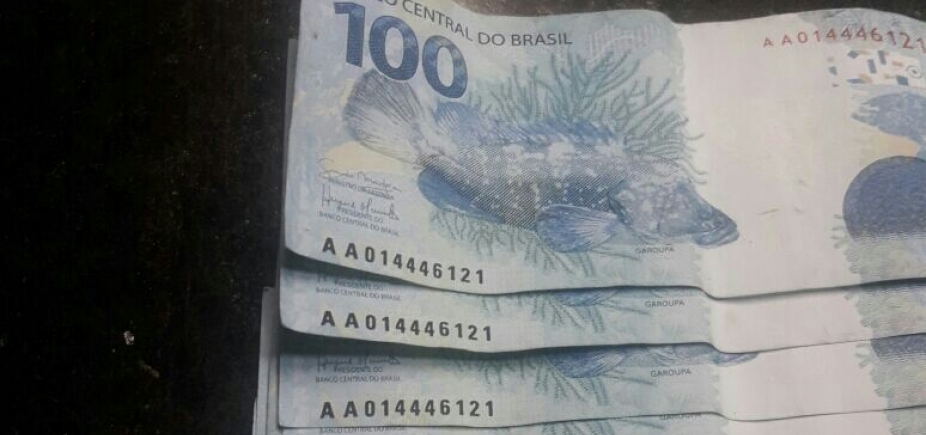 Homem é preso com notas falsas de R$ 100 ao comprar celular pela OLX
