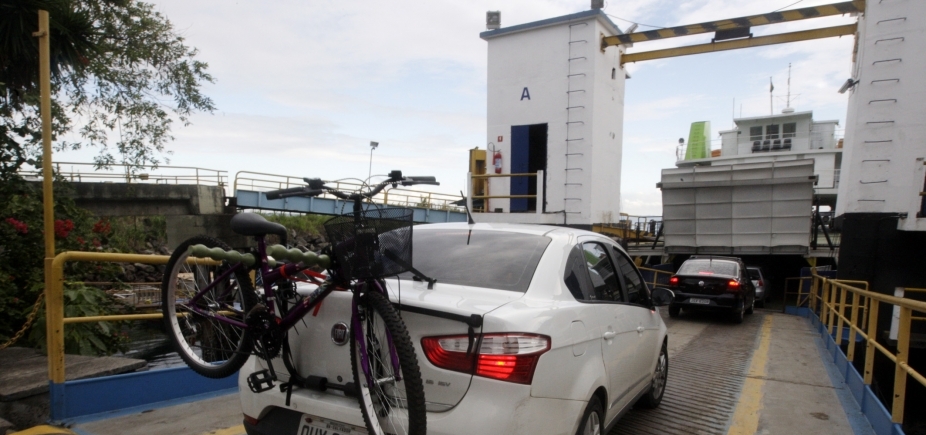 Ferry: motoristas precisam esperar 3h para embarque em Bom Despacho