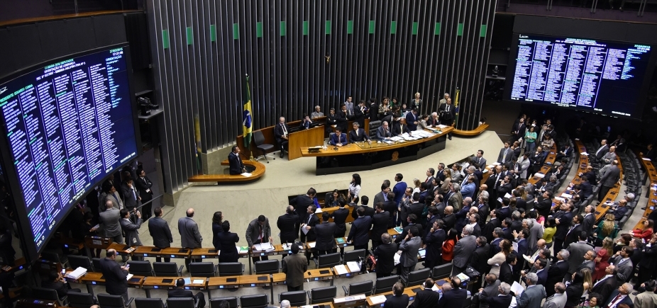 Câmara aprova decreto que autoriza intervenção federal no Rio