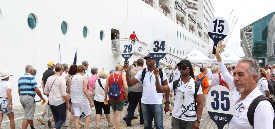 Mais de 43 mil turistas de cruzeiros devem chegar a Salvador até abril