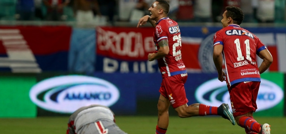 Com gol e assistência de Vinícius, Bahia derrota Náutico por 2x1 na Fonte