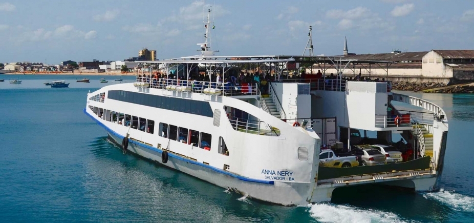 Travessia Salvador-Mar Grande tem movimento moderado neste sábado; ferry tem fluxo tranquilo