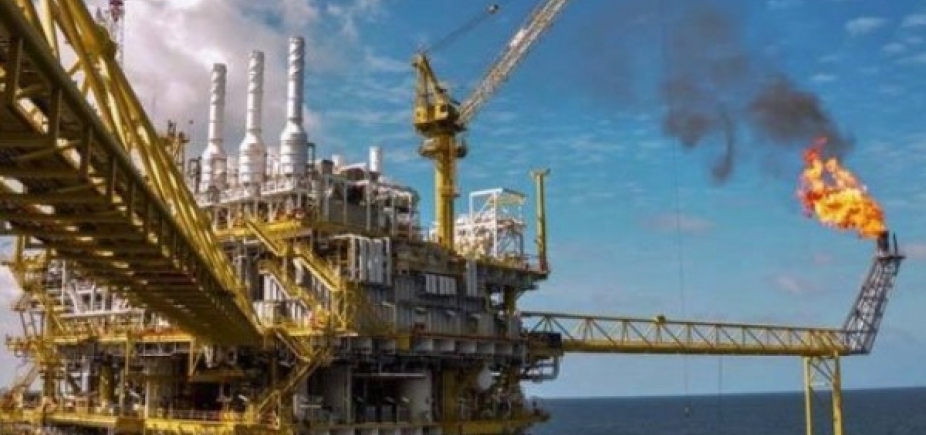  Rio prevê usar 75% dos royalties de petróleo para cobrir rombo na Previdência