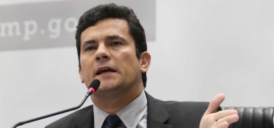 TRF-4 nega novo pedido da defesa de Lula para afastar Moro de processo 