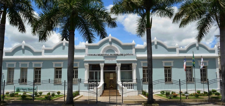 Câmara Municipal de Feira abre concurso e paga até R$ 2,6 mil 
