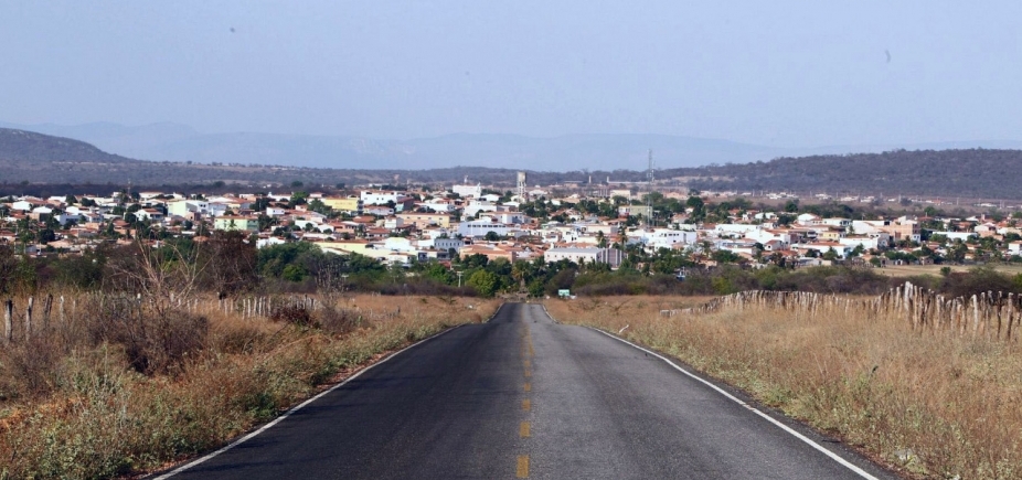 Ex-prefeito de Ibipitanga é multado por nepotismo