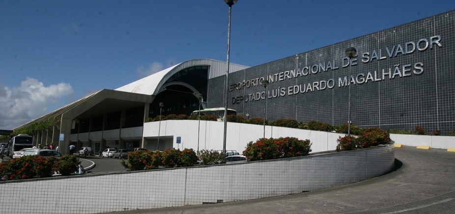 Parte da cobertura do Aeroporto de Salvador desaba; dois funcionários feridos