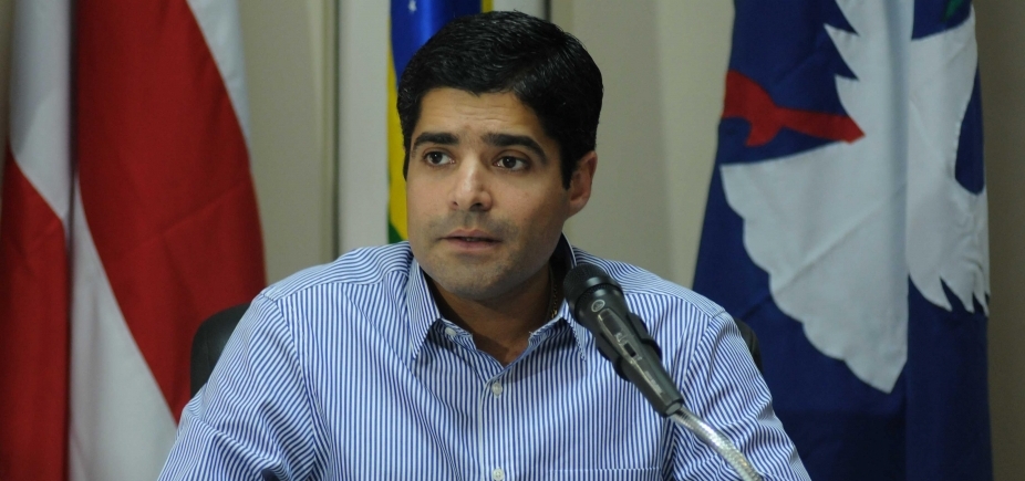 Presidente do DEM, Neto vai destituir diretórios 