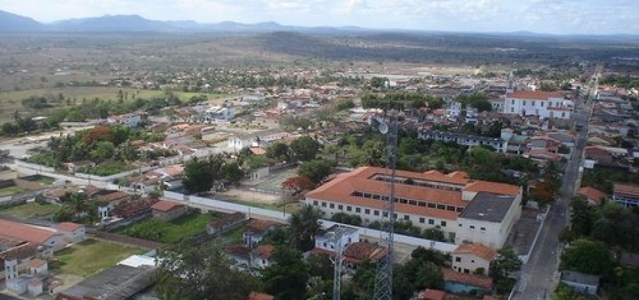 Santa Bárbara: ex-prefeito e vereador são denunciados por doação de terreno público