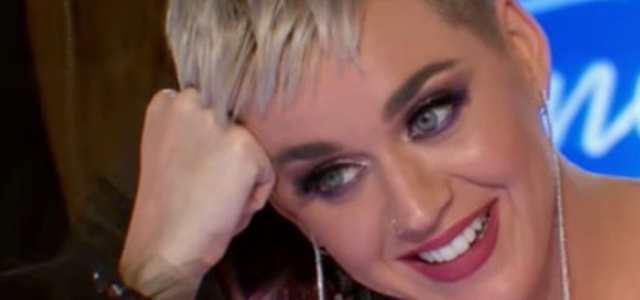 Katy Perry mostra demais em programa American Idol