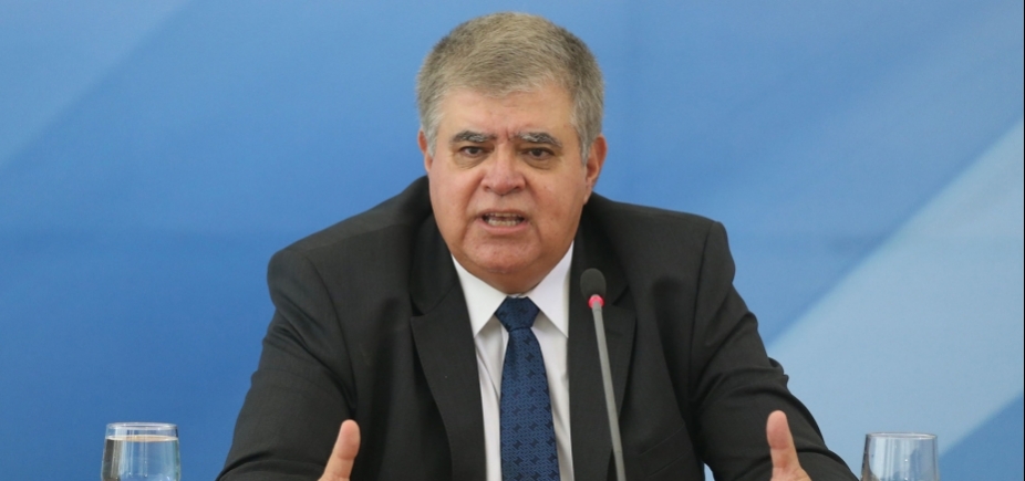 Ministro de Temer quer impeachment de membros do STF