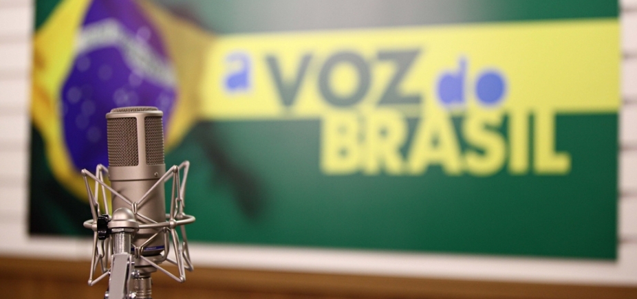 Câmara aprova flexibilização da Voz do Brasil 