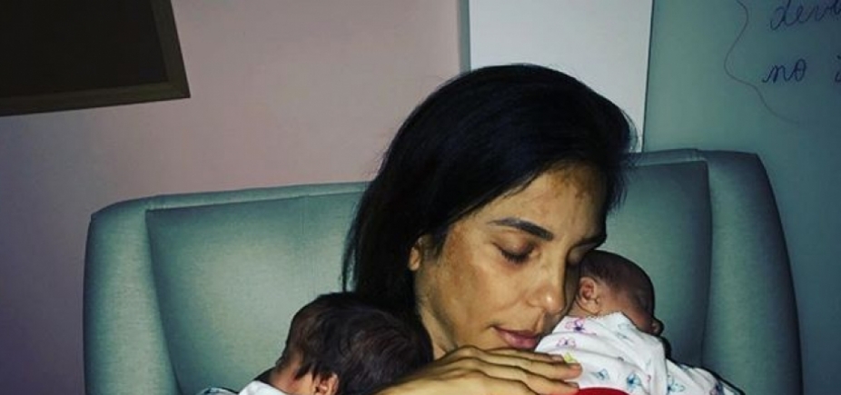 Ivete Sangalo publica momento fofo com as gêmeas