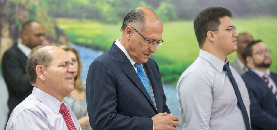  ʹNão vou brigar com PT, vou olhar para o futuroʹ, diz Alckmin 