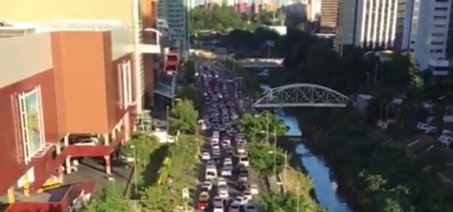 Falta de energia causa caos no trânsito e transportes de Salvador; veja vídeo