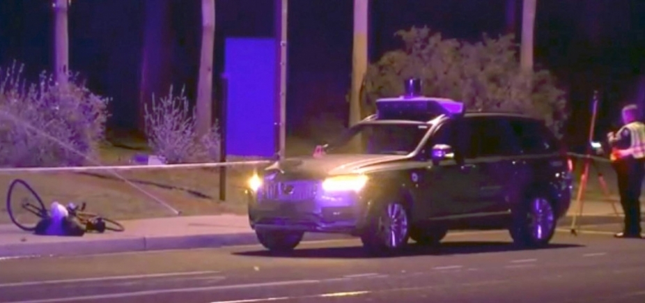 Vídeo mostra acidente de carro autônomo da Uber com morte