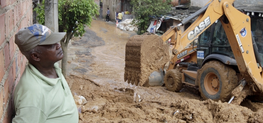 Salvador registra deslizamentos de terra em diversos bairros após chuva