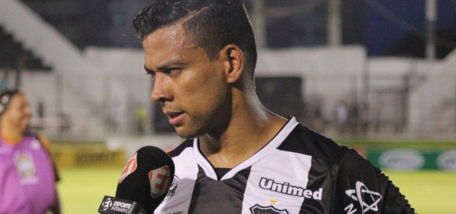 Vitória encaminha acerto com atacante do ABC