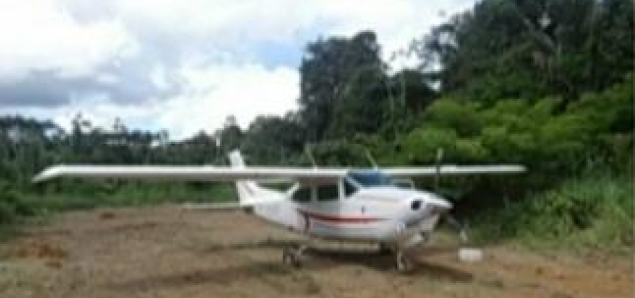 Polícia Federal apreende avião carregado com mais de 300 kg de cocaína no Pará