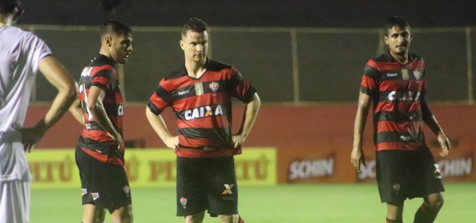 Vitória vence o Globo de virada por 3 a 1 e se classifica como líder