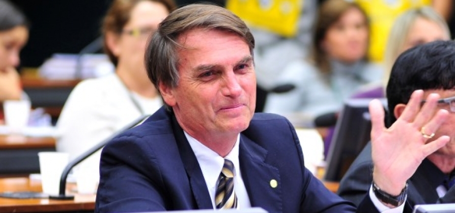 Bolsonaro apoia Villas Bôas: ‘Partido do Exército é o Brasil’