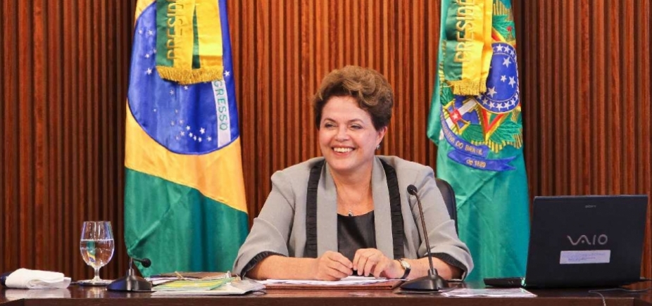 Dilma Rousseff pretende ser candidata ao Senado, avisa Lula