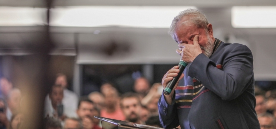 STF nega habeas corpus e autoriza prisão de Lula; entenda