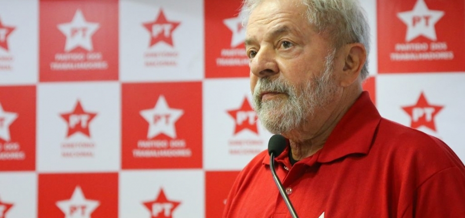Lula admite a aliados que está fora das eleições 