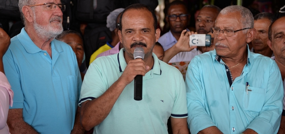 Camaçari: Elinaldo troca secretários e demite seis