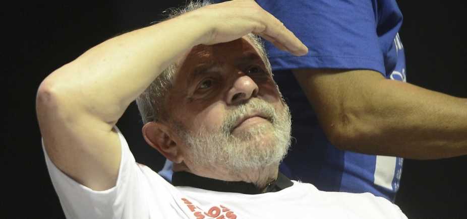 Justiça bloqueia quase R$ 30 milhões de Lula, Instituto e empresa de palestras