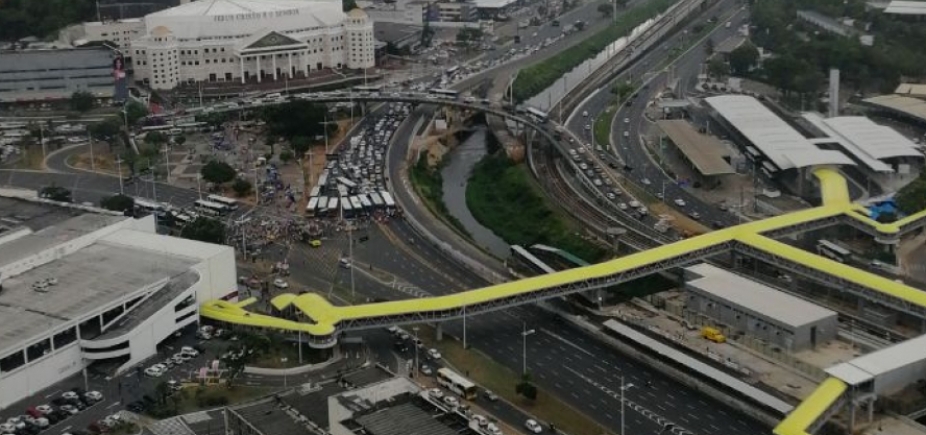 Confira as alternativas de rotas nesta tarde de manifestações em Salvador