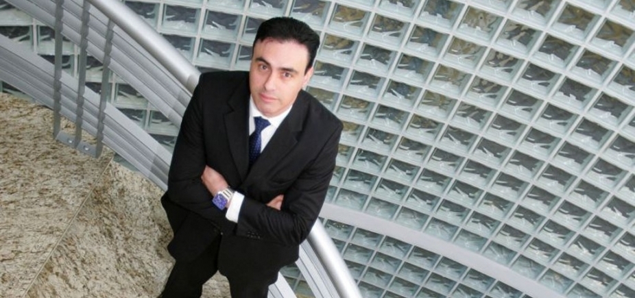 Delegado que pediu transferência de Lula é fã de Bolsonaro