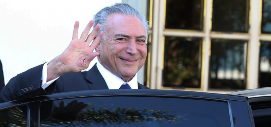 Michel Temer viaja a São Paulo para encontrar advogados