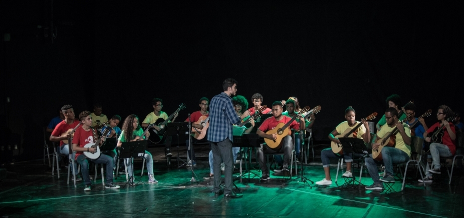 Neojiba celebra 68 anos da Biblioteca Monteiro Lobato com concerto gratuito
