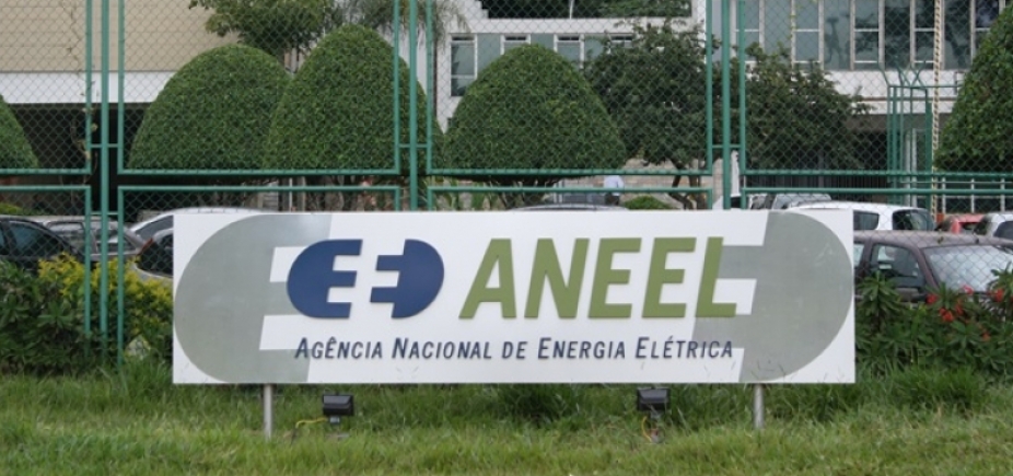 Aneel aprova reajuste de 16,95% nas contas de luz da Bahia