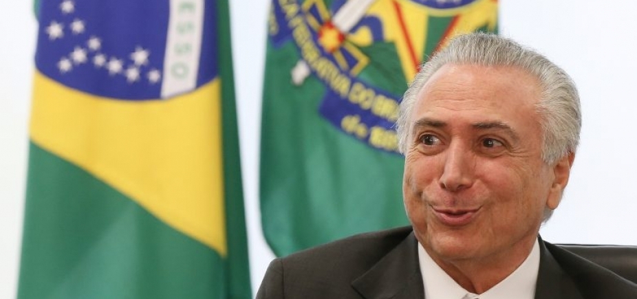 Governo diz que terá de adiar reajuste de servidores para fechar as contas em 2019