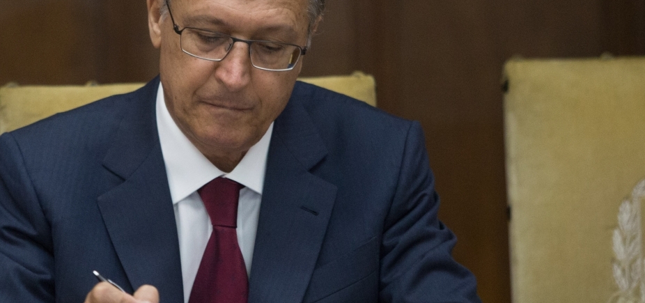 Adversários acreditam que PSDB afasta eleitor de Alckmin