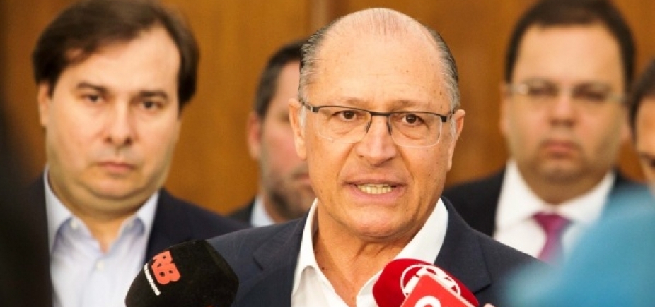 Aliado de Alckmin articula manifesto por união do centro