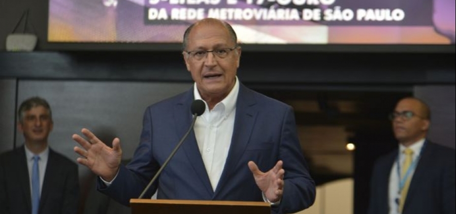 Sem citar Meirelles, Alckmin defende aliança ʹdo centro democráticoʹ