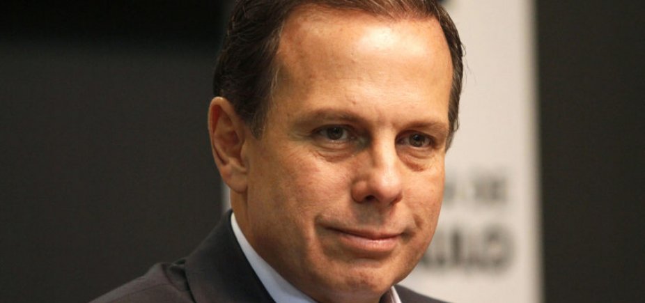 Doria diz que prédio que desabou foi invadido por facção criminosa