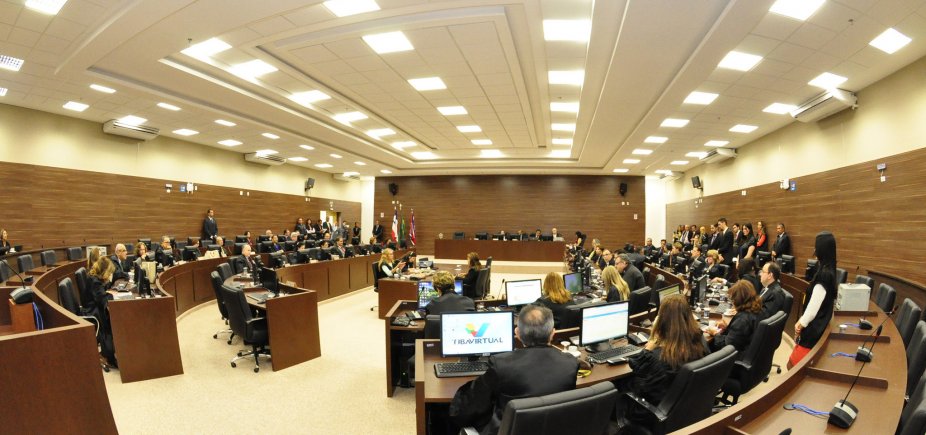 Auxílio-moradia pago a juízes e desembargadores baianos custou mais de R$ 2,5 milhões em um único mês