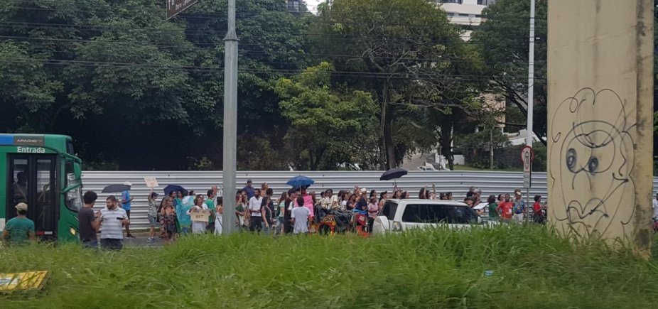 Manifestantes contrários ao BRT fazem novo protesto