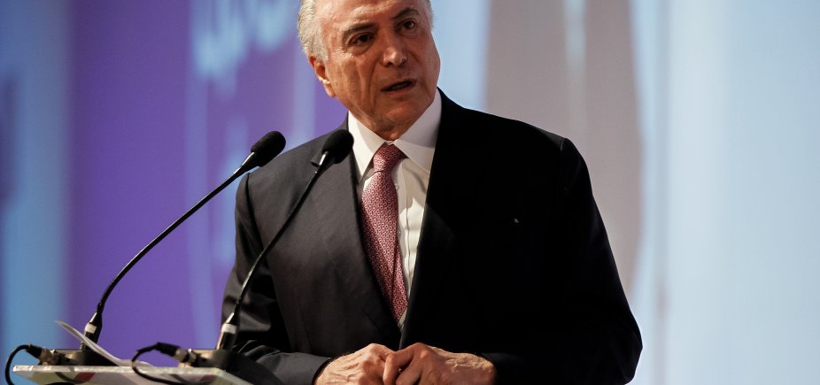 Temer abre congresso com autoelogios ao governo: 'Fizemos 20 anos em 2'